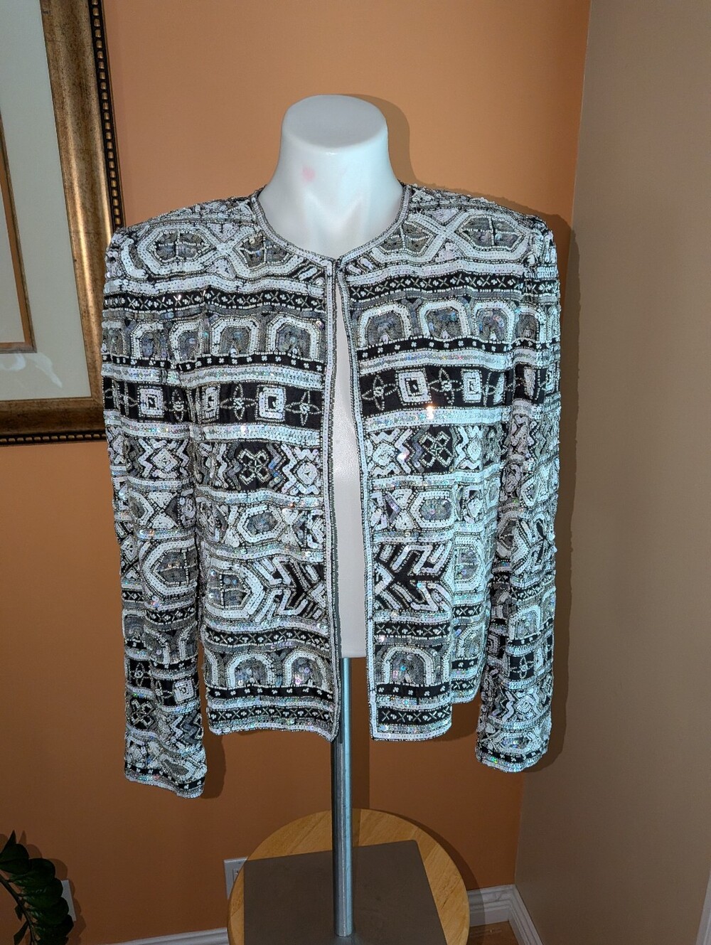 Vintage Adrianna Papell Boutique Women’s Black & White Embellished Beaded Jacket